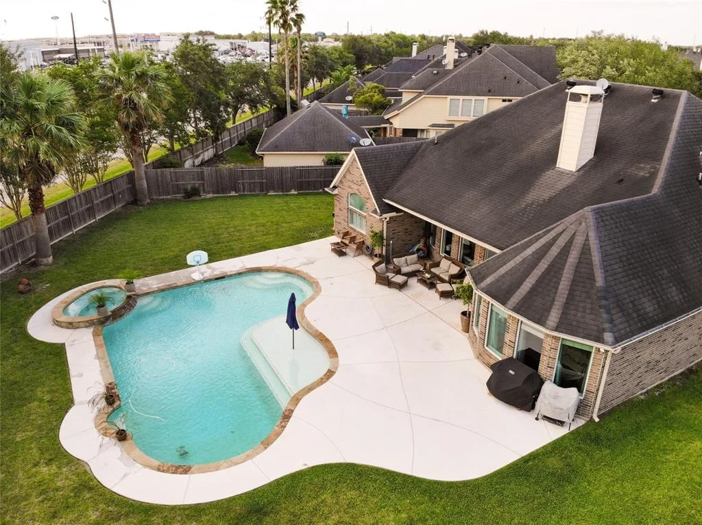Photo of 3326 Waters Edge Drive