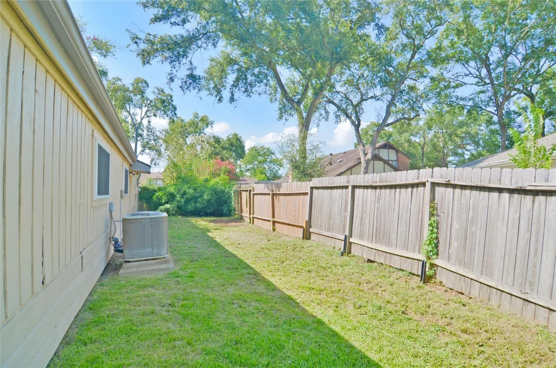 Photo of 4247 Crownwood Drive