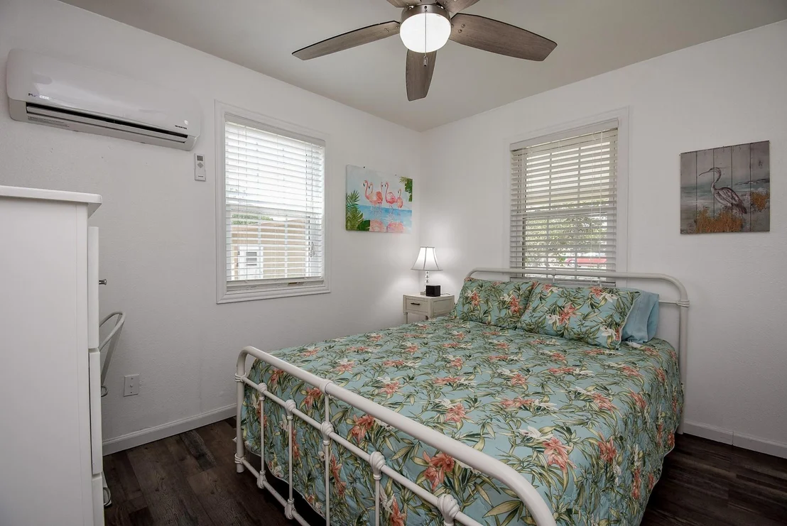 Photo of 1678 Bayview Drive