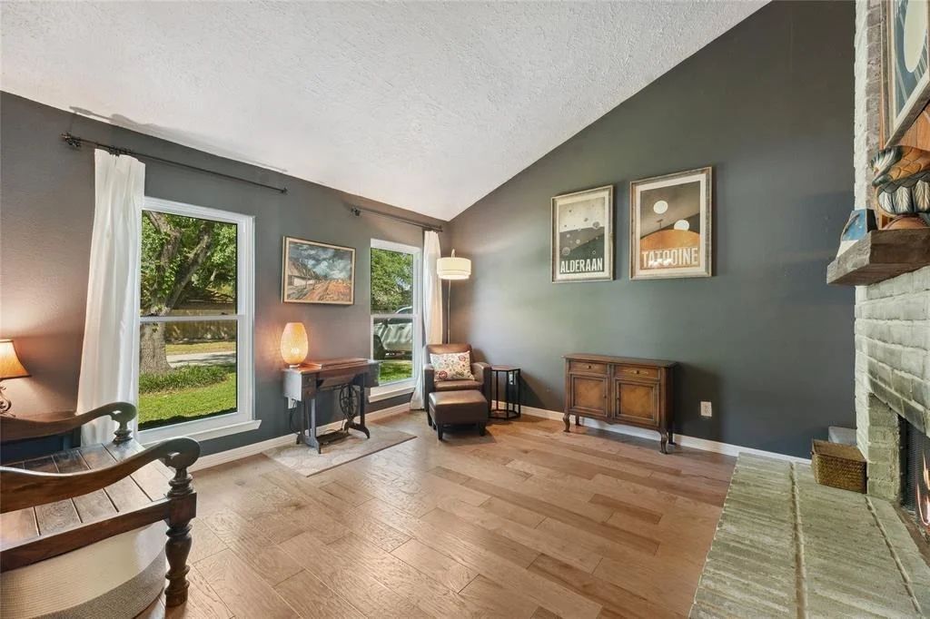 Photo of 21502 Castlemont Lane