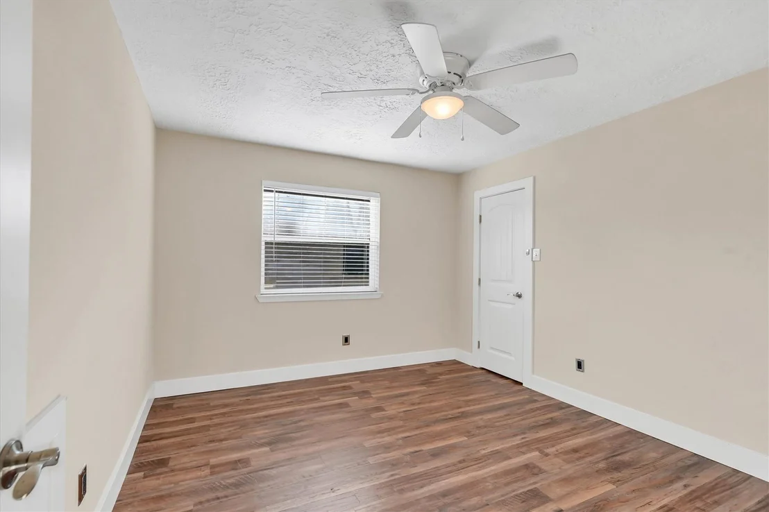 Photo of 4415 Pineville Lane