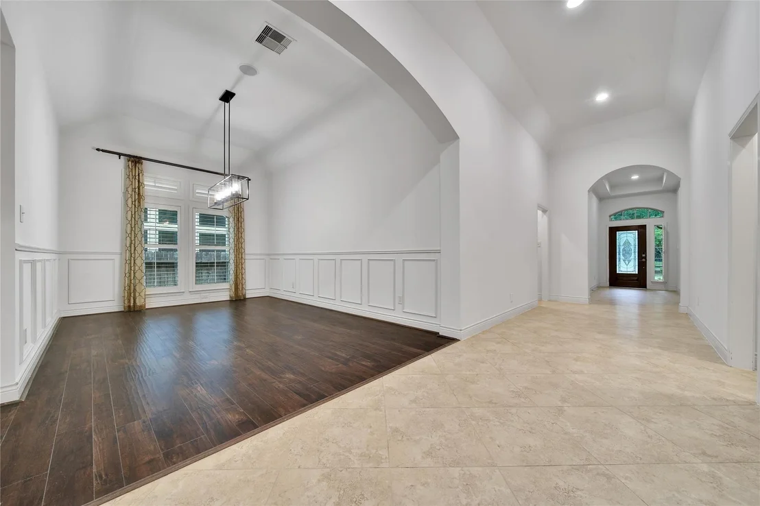 Photo of 111 Forest Heights Way