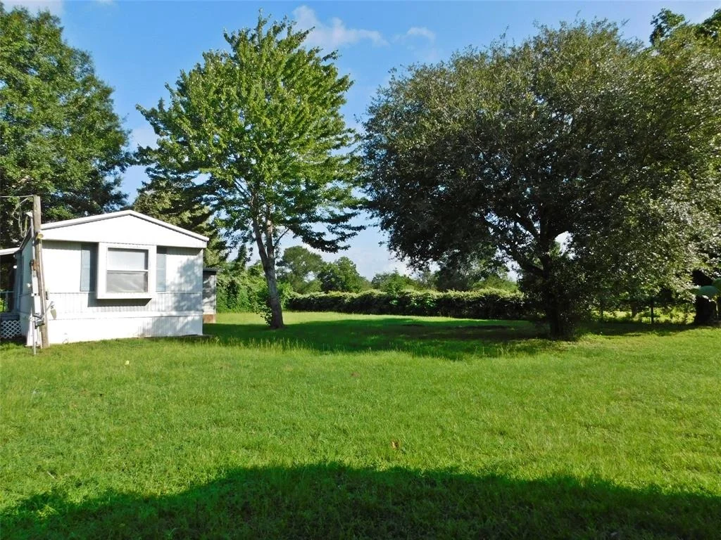 Photo of 5491 Front Street