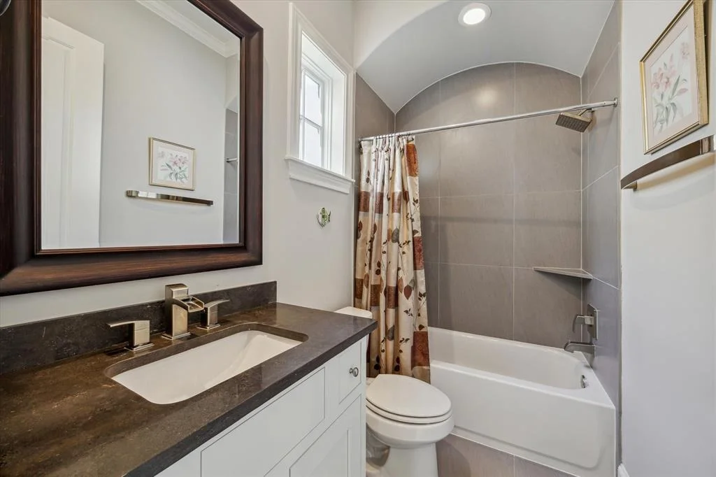 Photo of 19 Southside Circle