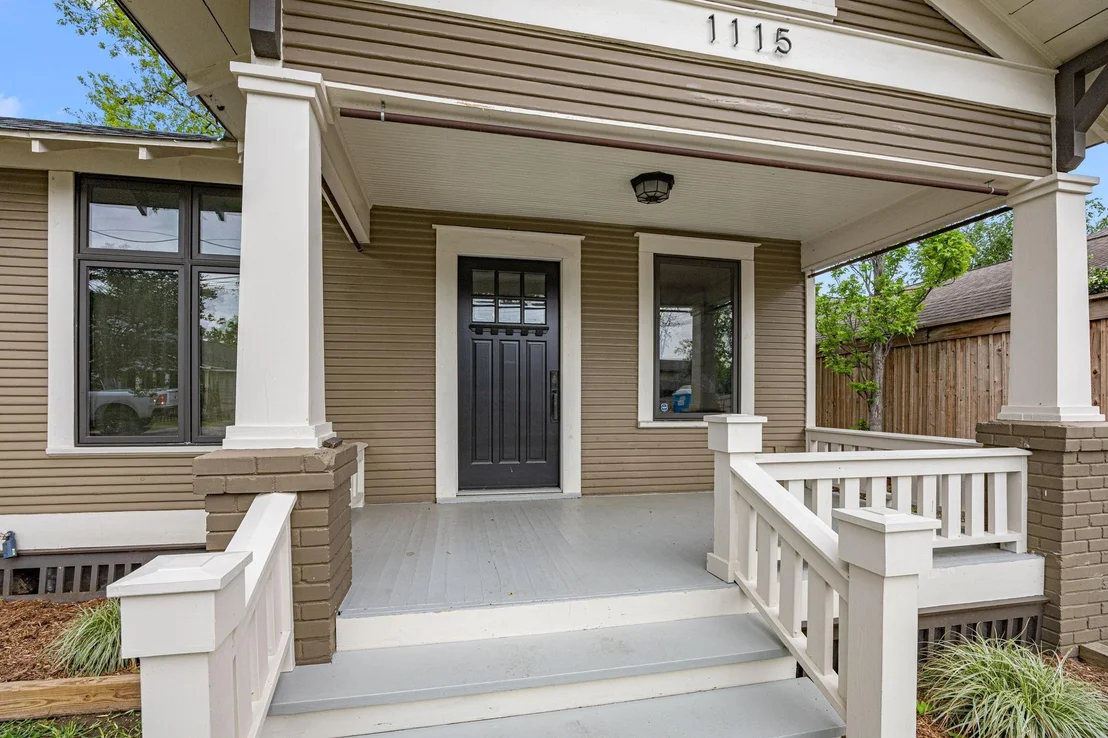 Photo of 1115 Adele Street