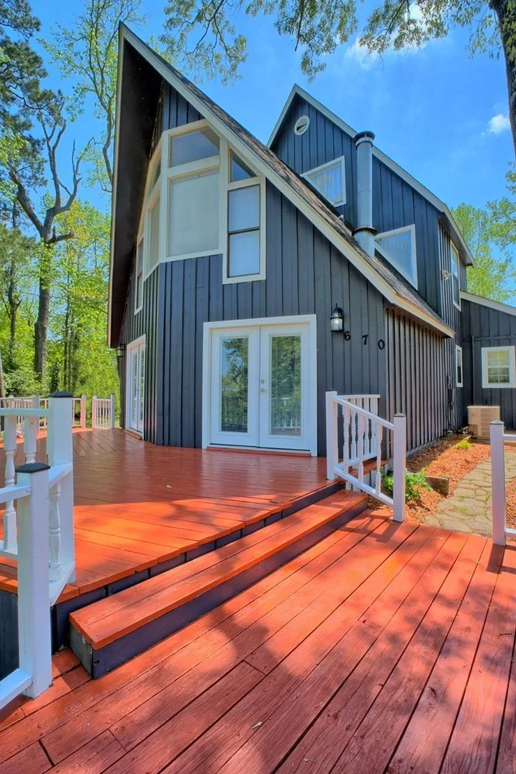 Photo of 670 Cedar Crest Circle