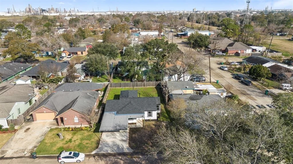 Photo of 1302 Comal Avenue
