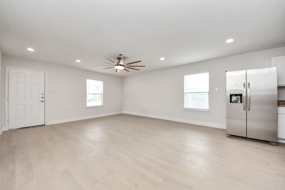 Photo of 16124 Brettwood Lane