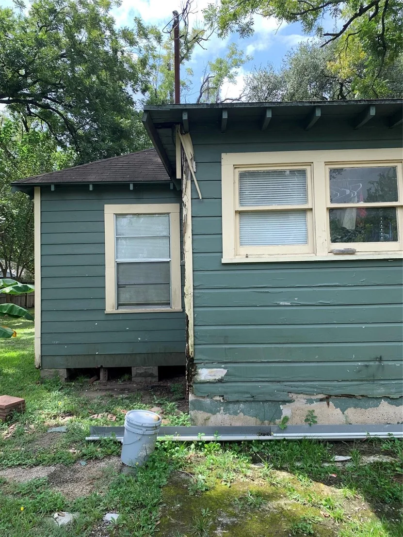 Photo of 1701 Priest Drive