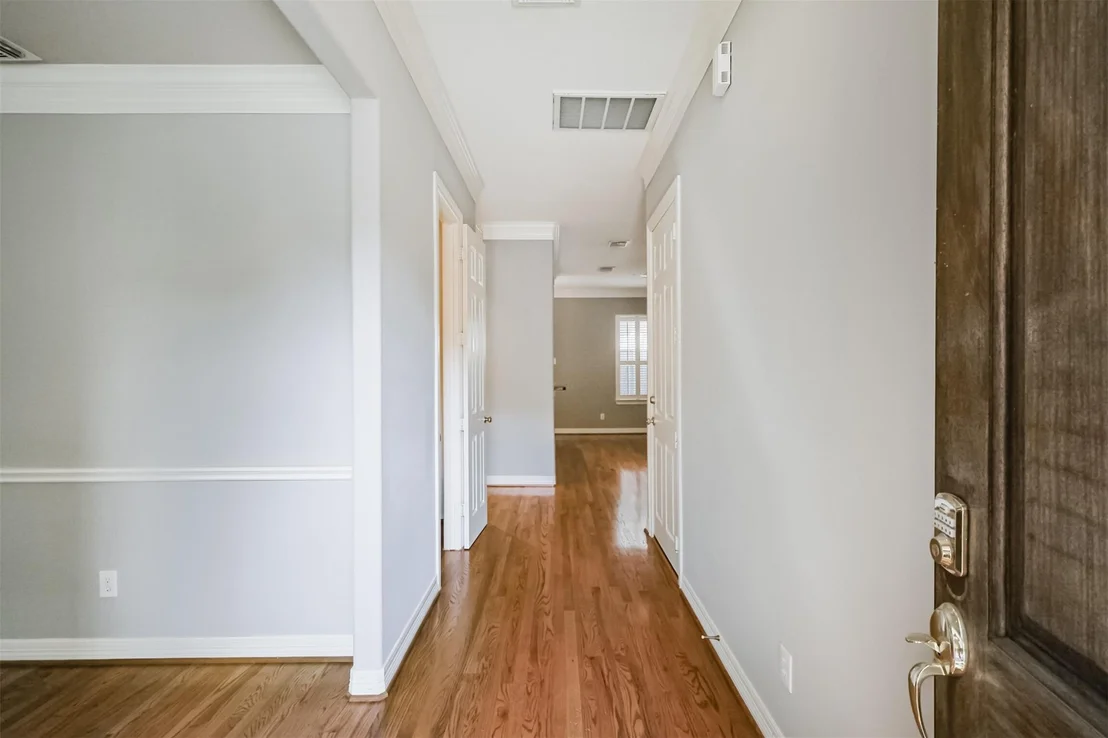 Photo of 1311 Shady Villa Pine