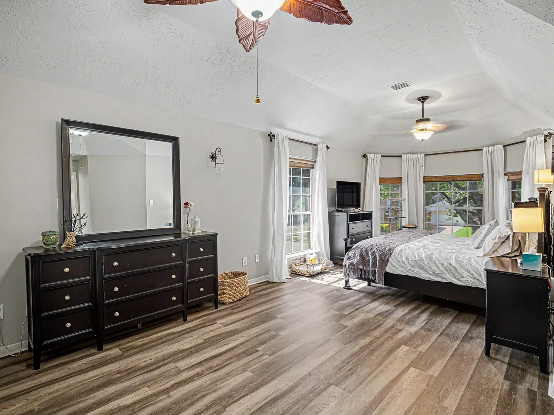 Photo of 23006 Heathercroft Drive