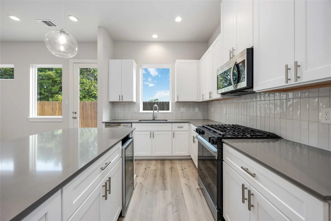 Photo of 324 Charlock St Street