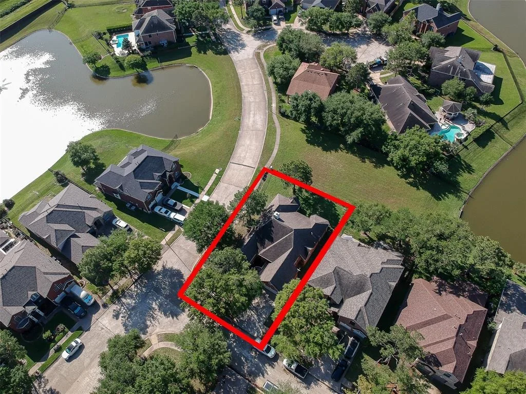 Photo of 17003 Nautical Pointe Lane
