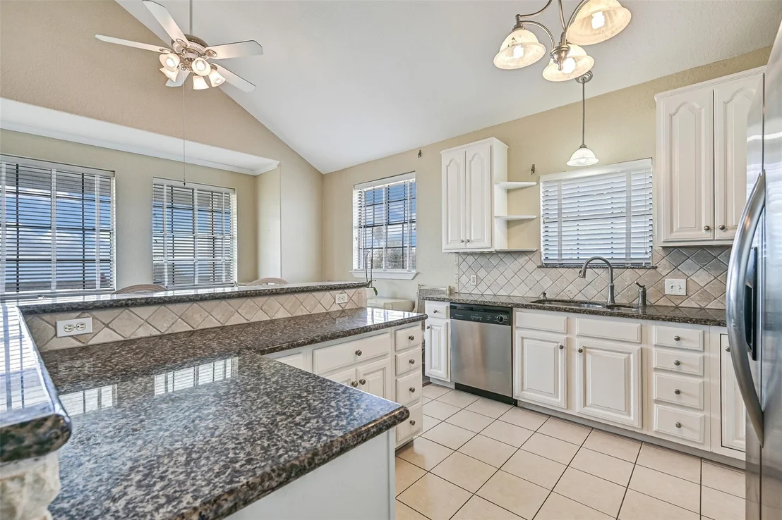 Photo of 40 Harbor Circle