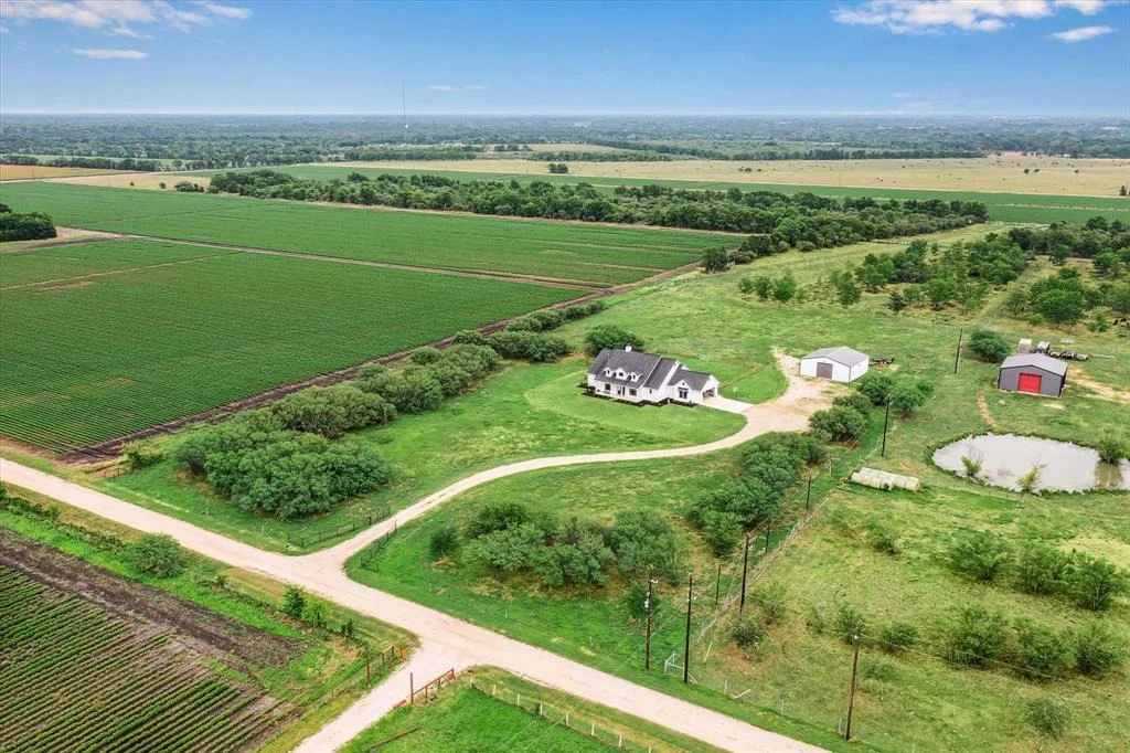 Photo of 2832 Maler Road
