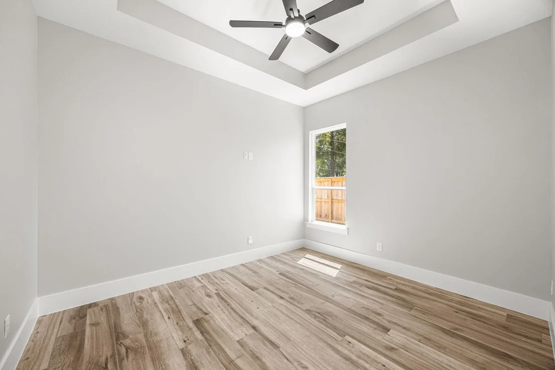 Photo of 418 Garrett Dr