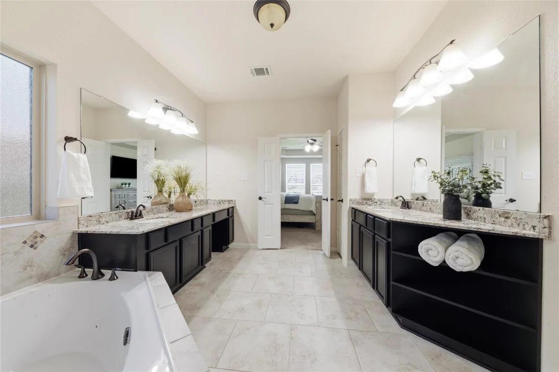 Photo of 9519 Wheatfield Lane
