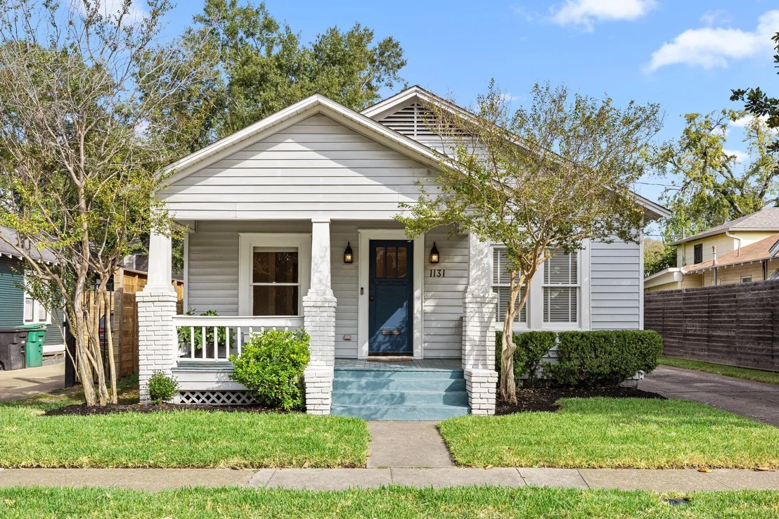 Photo of 1131 Walling Street
