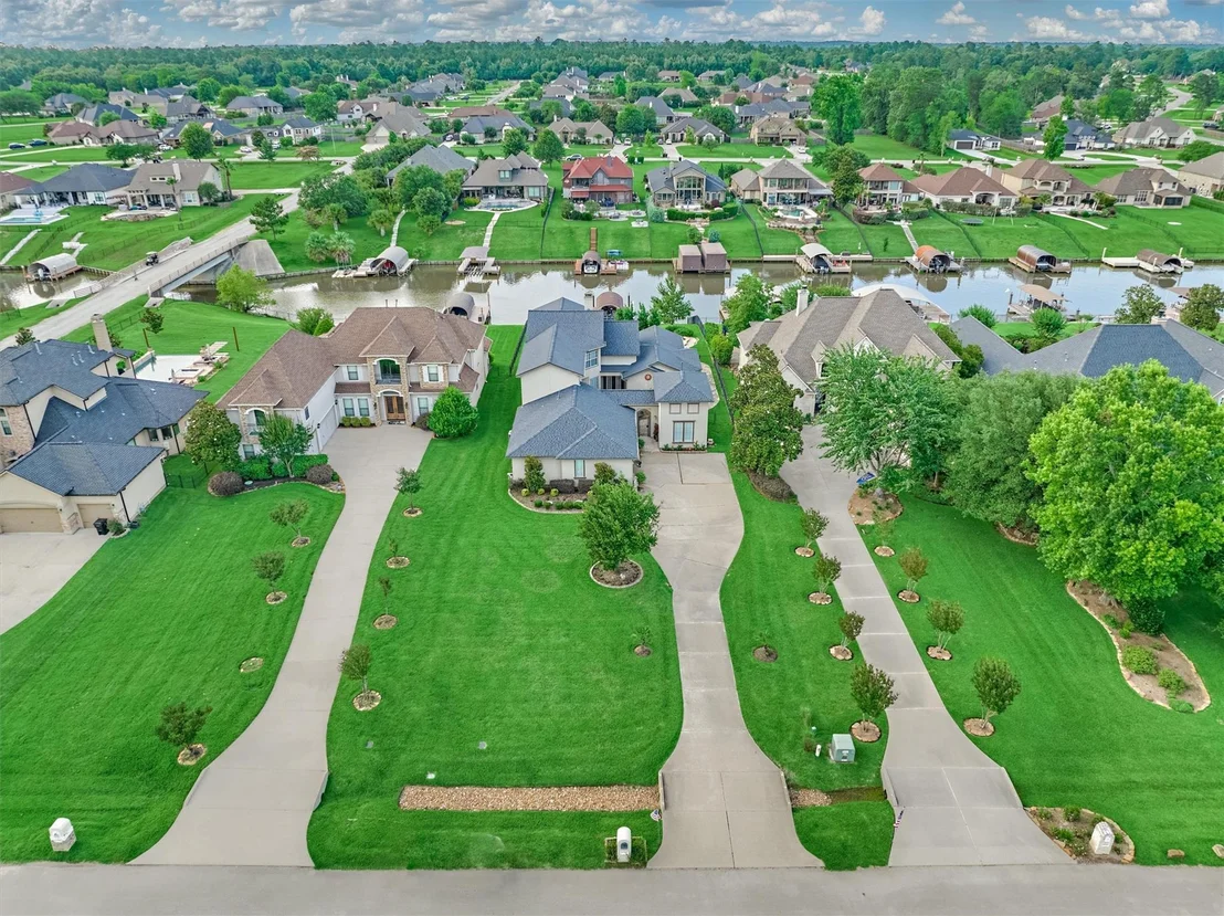 Photo of 11560 Grand View Drive