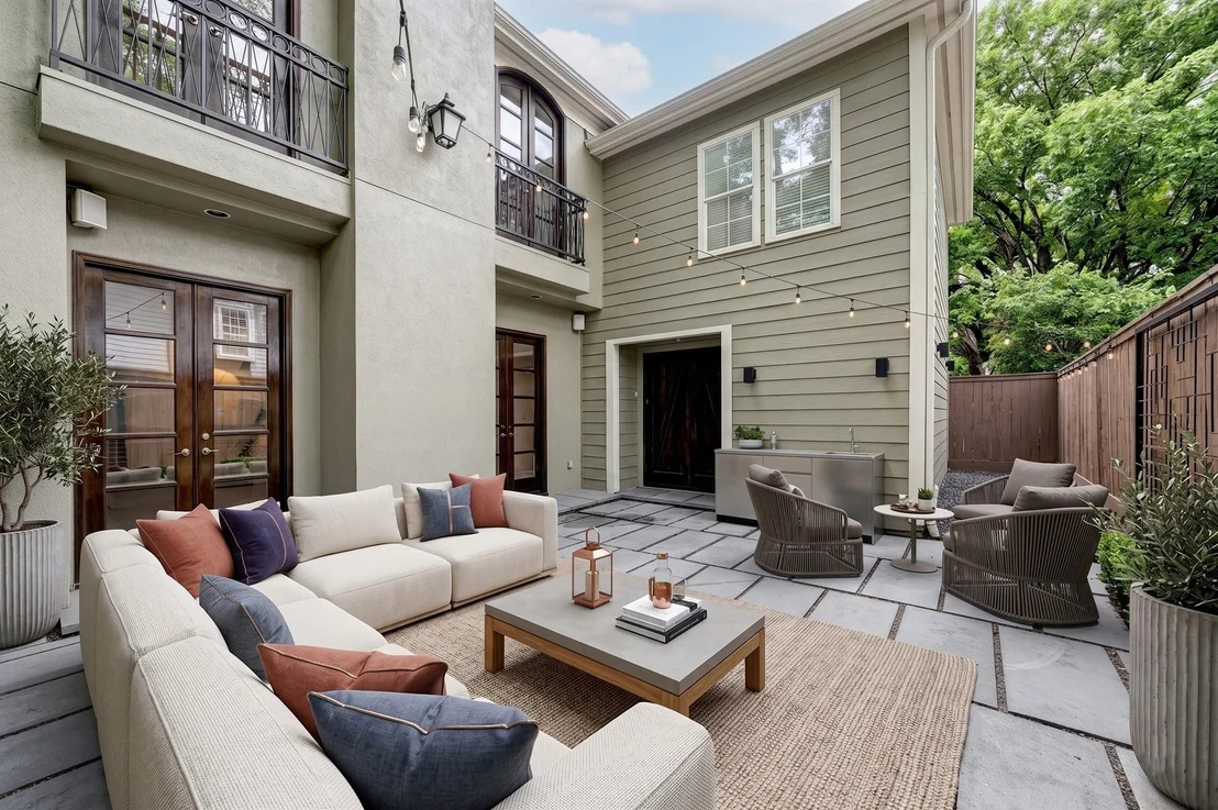 Photo of 4248 Sunset Boulevard
