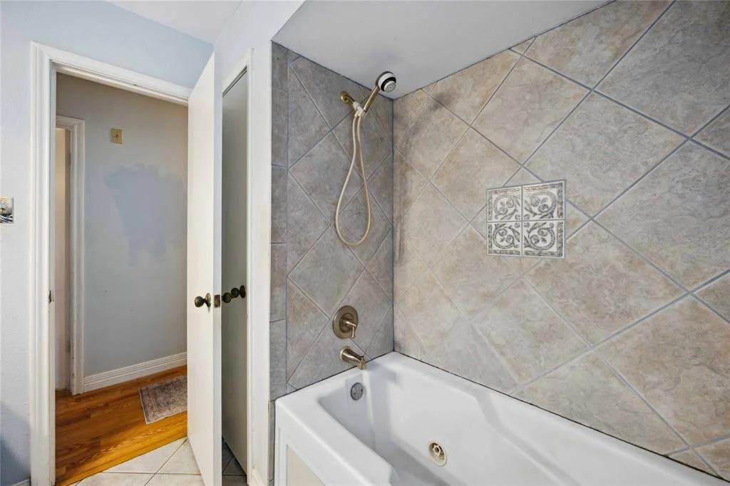 Photo of 6107 Brown Bark Drive
