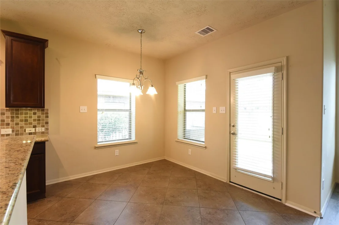 Photo of 118 E Lasting Spring Circle