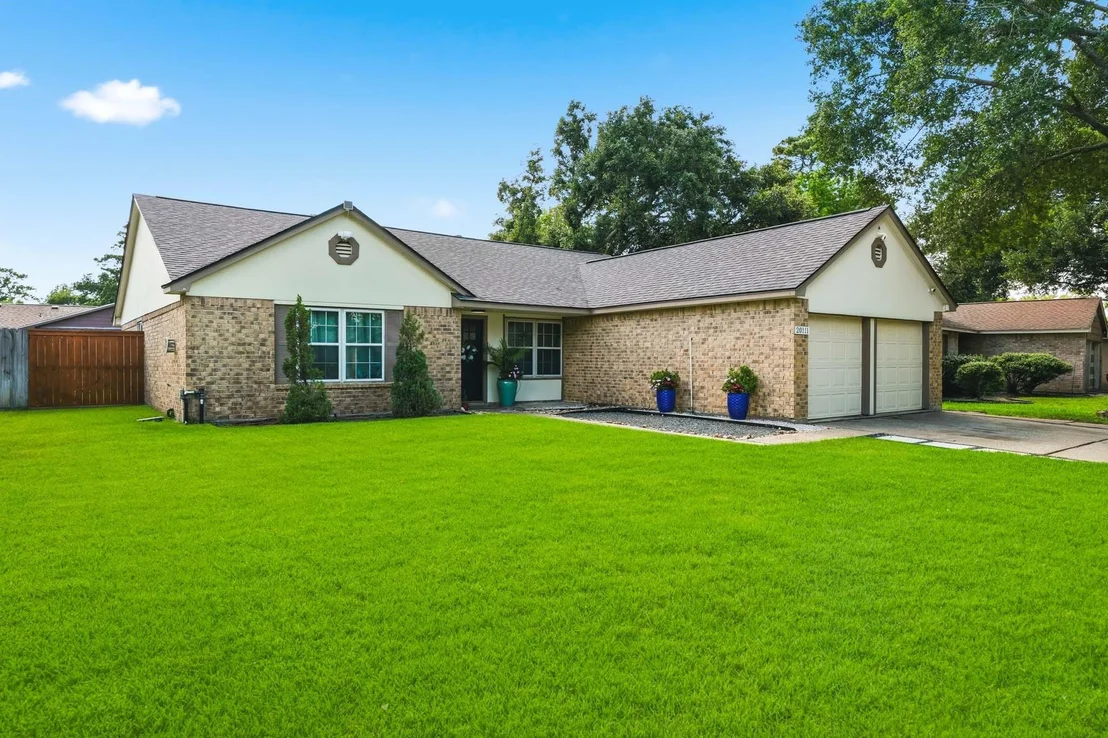 Photo of 20111 Rustlewood Drive