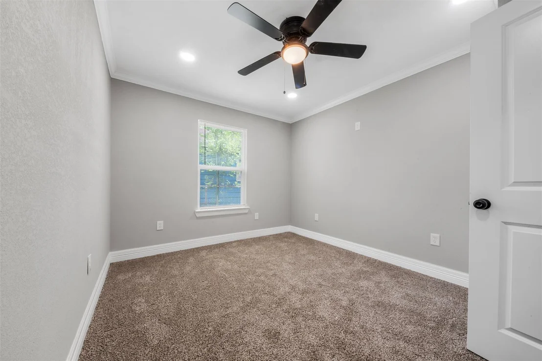 Photo of 2616 Windsor Lane