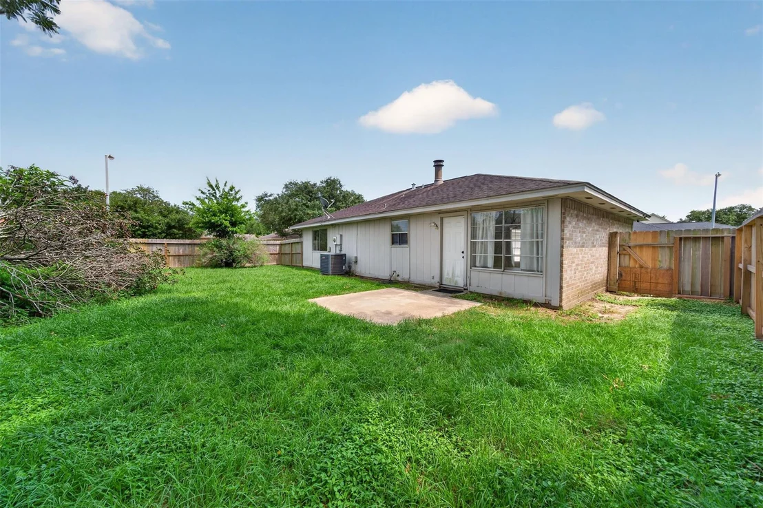Photo of 17002 Dew Drop Lane