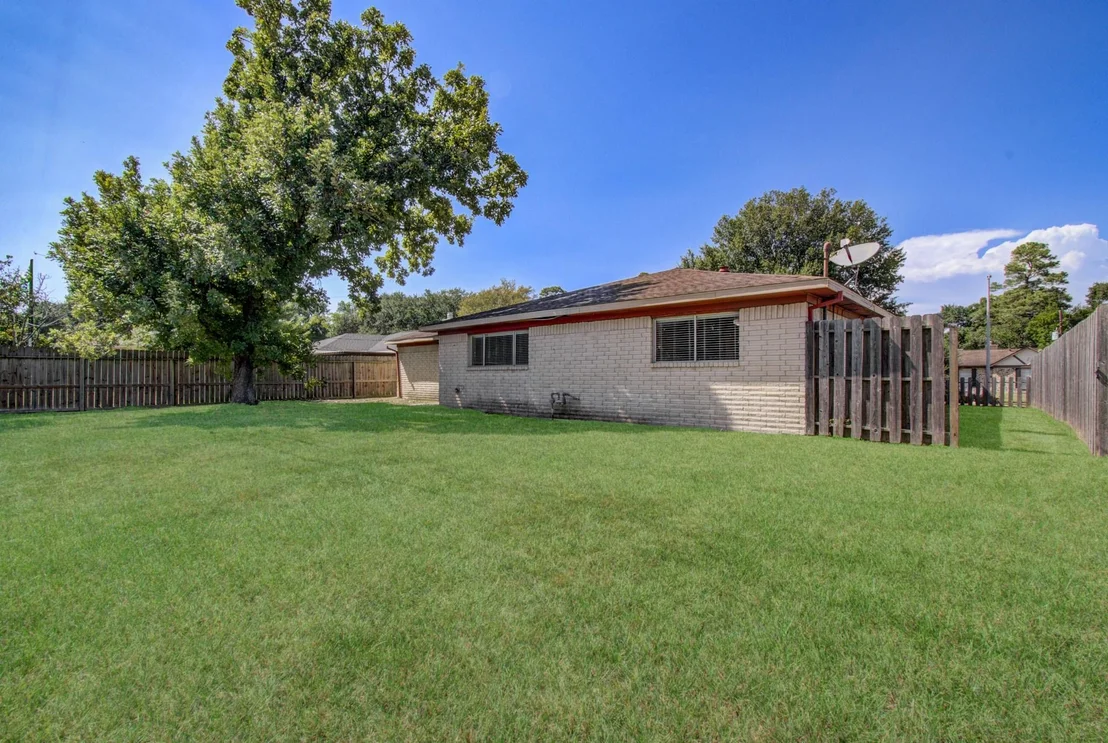 Photo of 10215 Windriver Drive