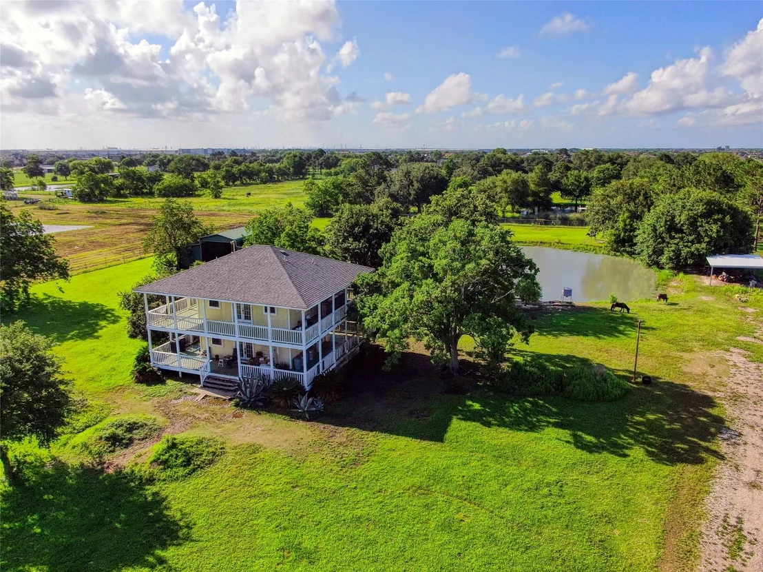 Photo of 4201 Lawrence Road