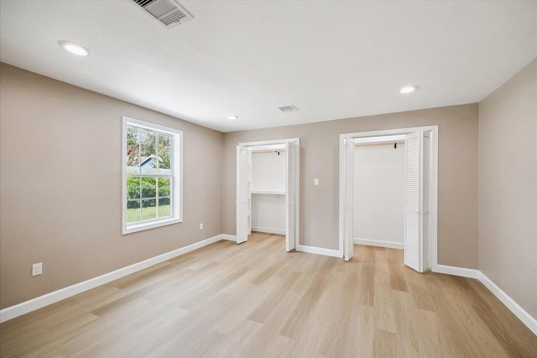 Photo of 9206 Westview Drive