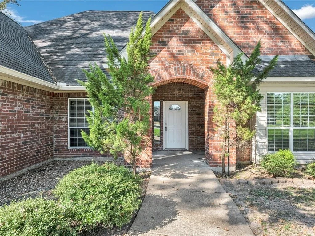 Photo of 227 Remington Place