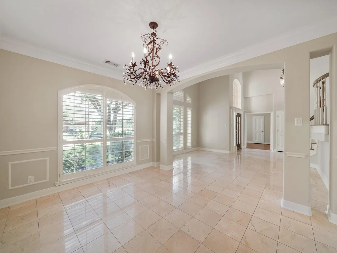 Photo of 3907 Garnet Falls