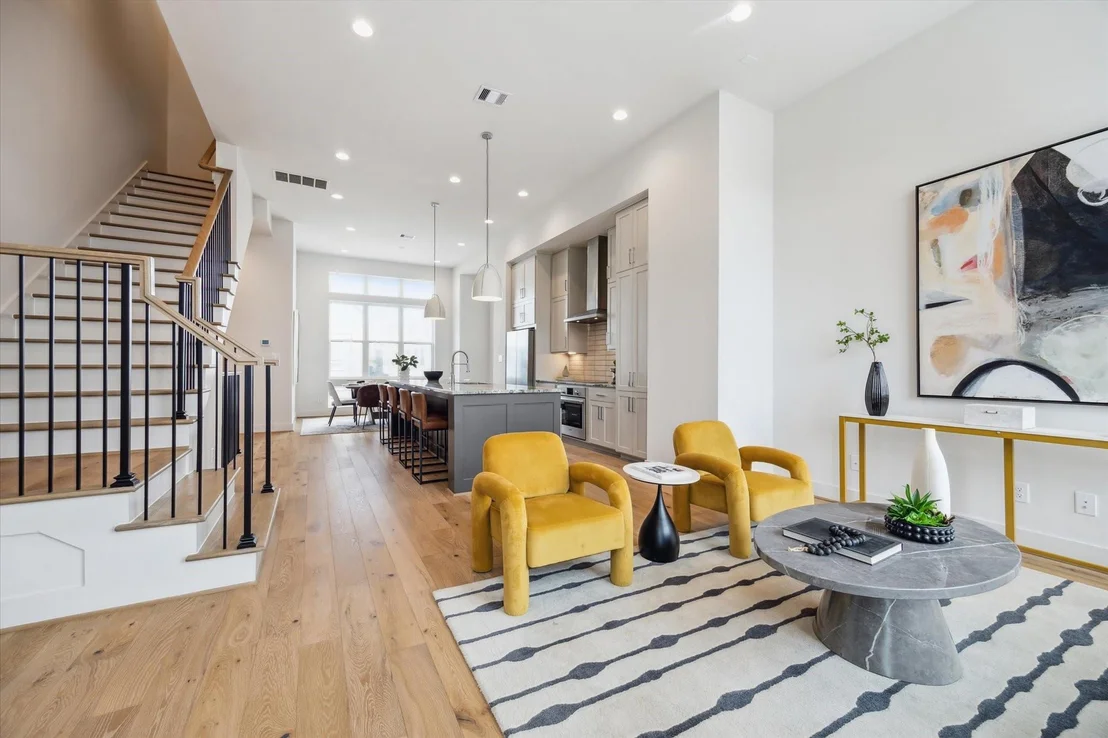 Photo of 2117 Emancipation Avenue