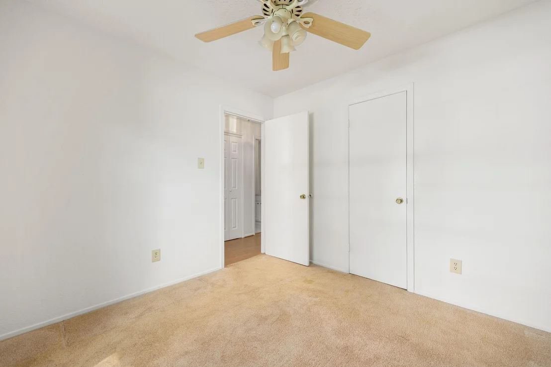 Photo of 1346 Castle Glen Drive