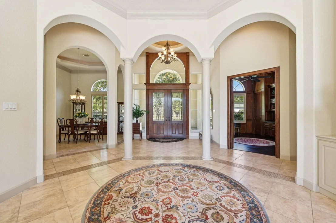 Photo of 51 Sandown Park Drive