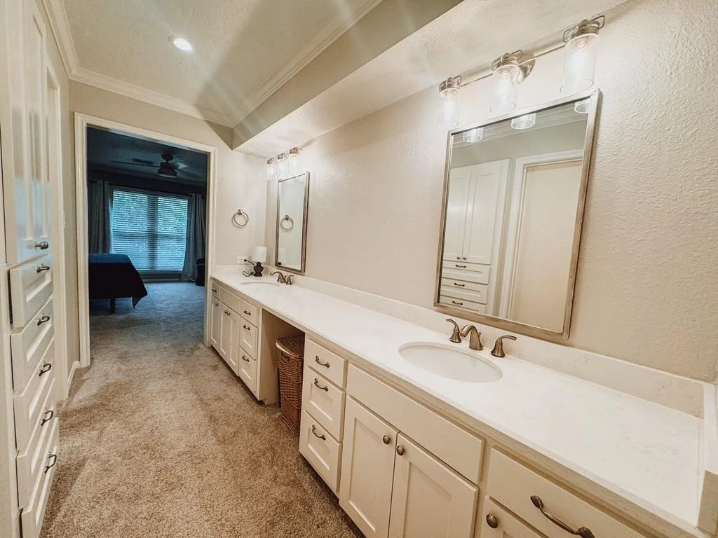 Photo of 2814 Oak Drive
