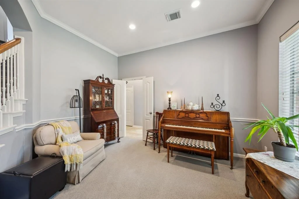 Photo of 2702 Driftwood Drive