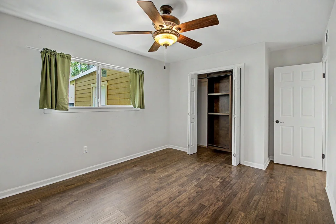 Photo of 17 Lakeview Drive