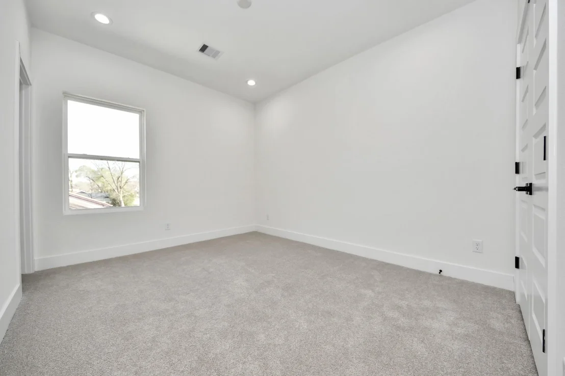 Photo of 7012 & 7014 Saint Augustine Street
