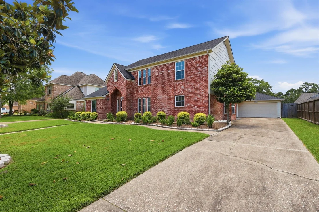 Photo of 19803 Oak Briar Drive