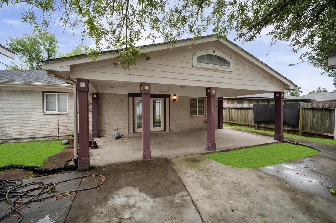 Photo of 1322 Saddle Rock Drive