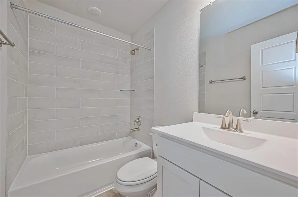 Photo of 27318 Clear Breeze Drive