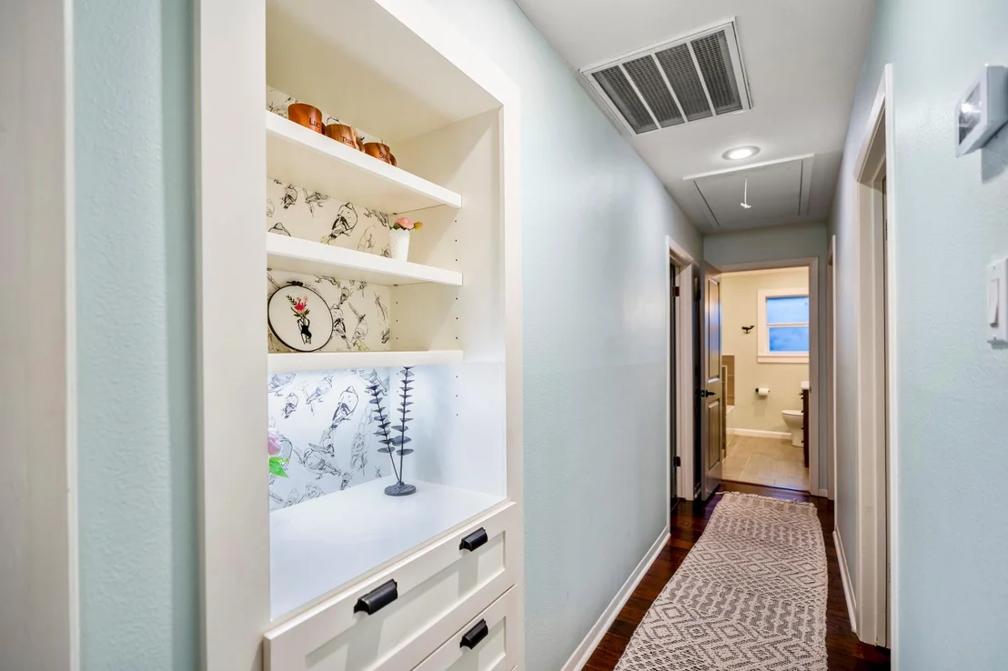 Photo of 4717 Benning Drive