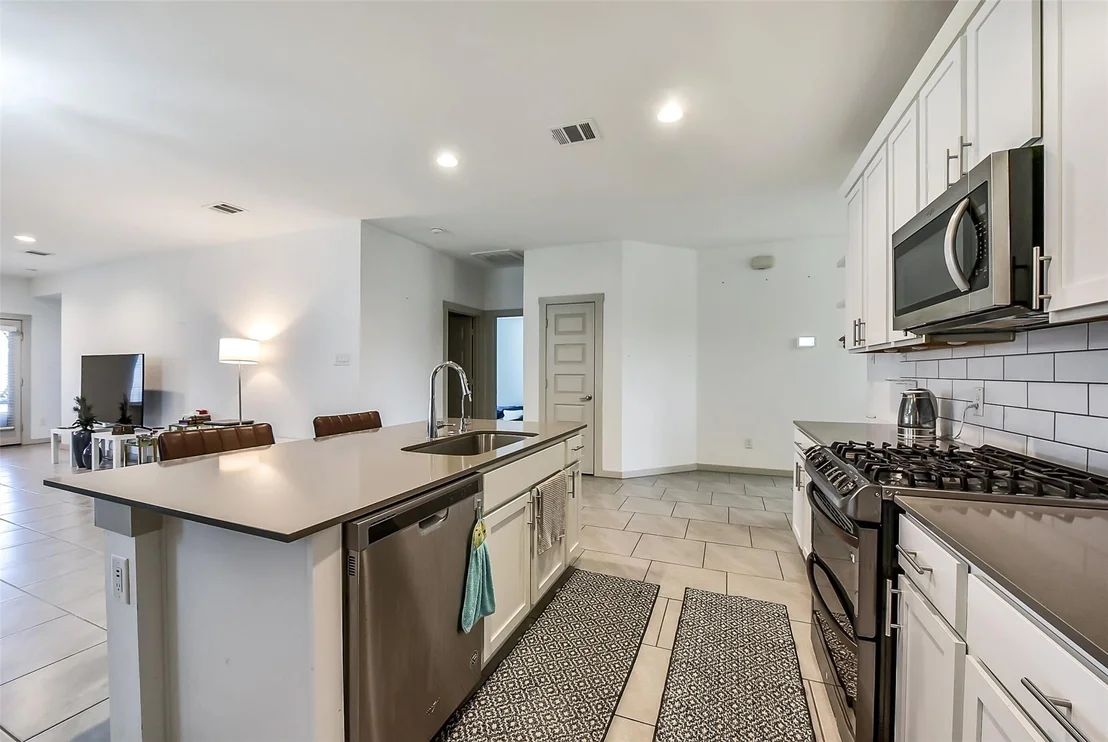 Photo of 7423 Ramsgate Cliff Lane