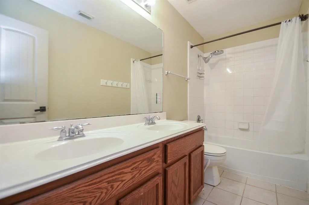 Photo of 17719 Creek Bluff Lane