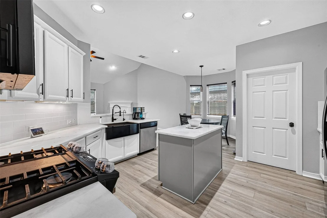 Photo of 4103 Misty Waters Lane