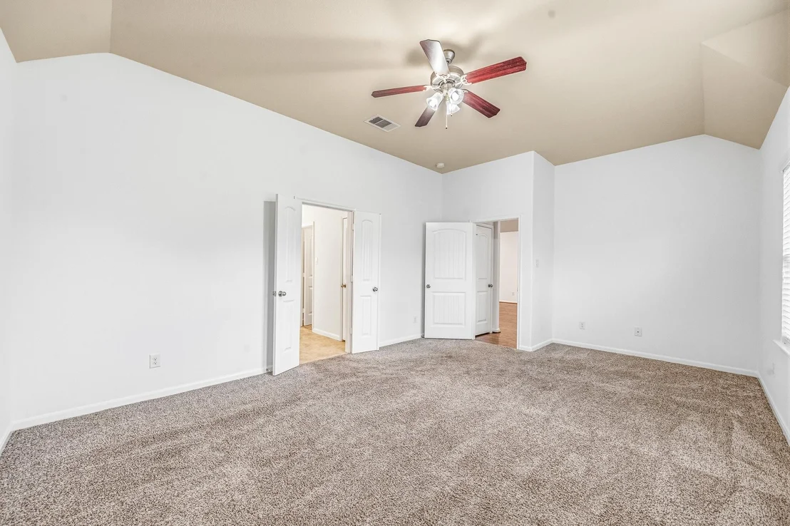 Photo of 1806 Oak View Lane