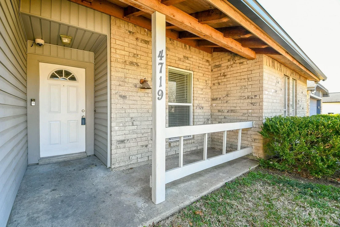 Photo of 4719 Brownfields Drive